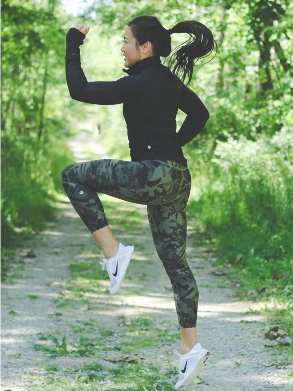 Rare Lululemon Tight Stuff Tight Pop Cut Fatigue Green Black - Size 4
